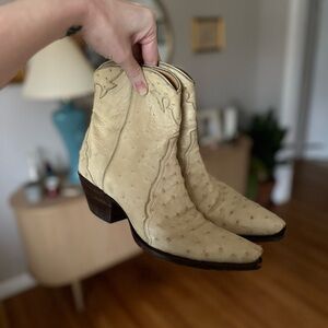 Retail $1700 Back At The Ranch Ostrich Boots 8.5